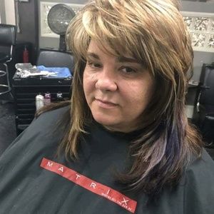 Meet your Posher, Crystal